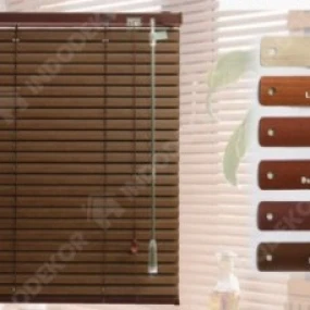 VENETIAN BLIND Wooden